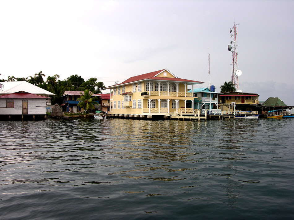 Grand real estate, Bocas del Toro.