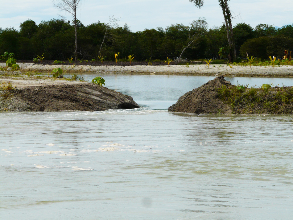 The waters level off.